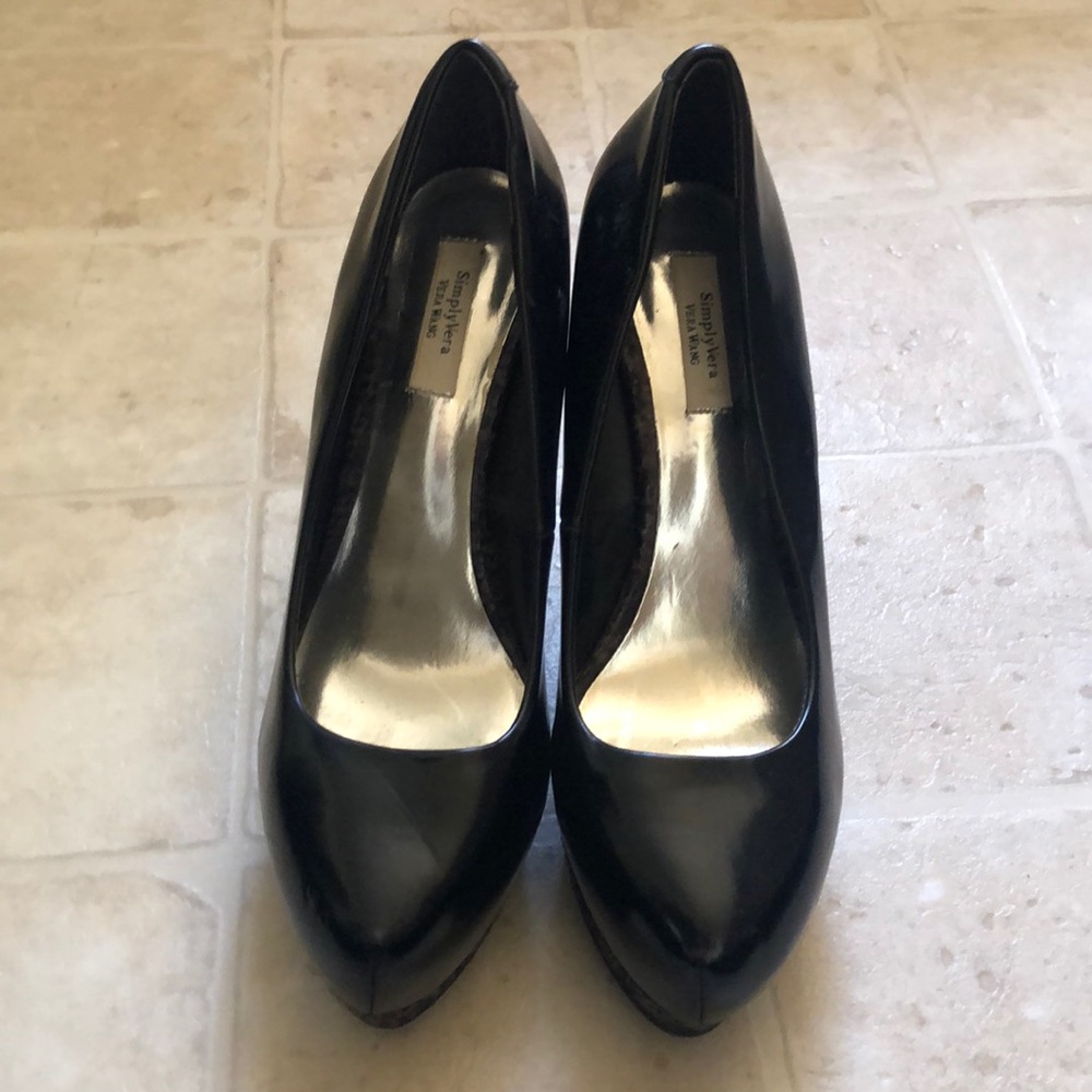 Vera Wang black and snake pumps